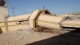 القذافي يقصف مأذنة مسجد الامام البخاري