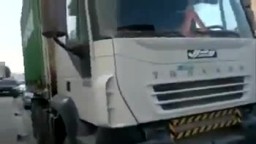مصادرة 20 شاحنة بنزين للقذافي في تونس 6 8 11