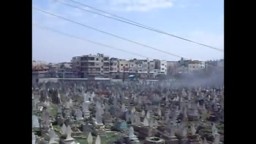 عاجل - باباعمرو- القصف يستهدف القبور هااام جدا 13-2-2012.