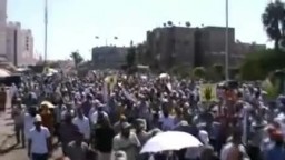 أمواج بشرية ببورسعيد تهتف ضد غلاء الأسعار