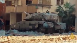 كتائب القسام تستهدف قوات الاحتلال الإسرائيلي في محاور التقدم بمدينة غزة